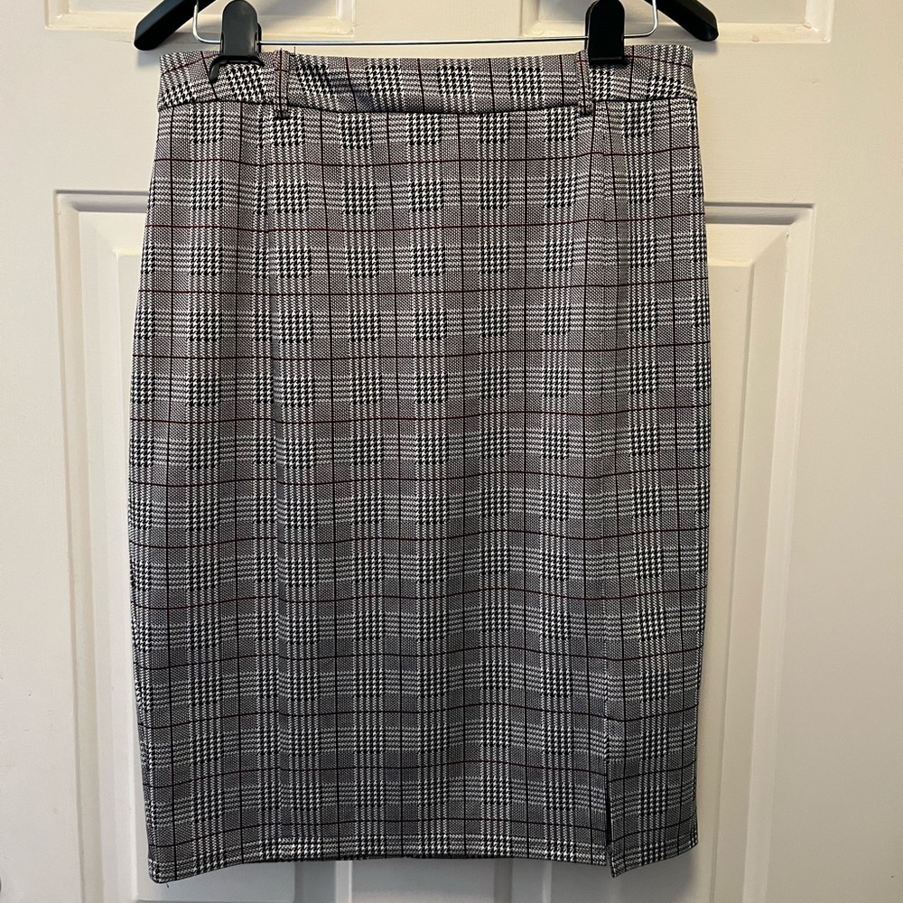 Women’s black plaid skirt from Kate Kasin